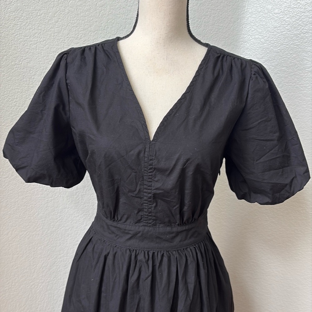 French Connection Bubble Sleeve Poplin Tiered Smocked Waist Dress Black Medium - Picture 12 of 13